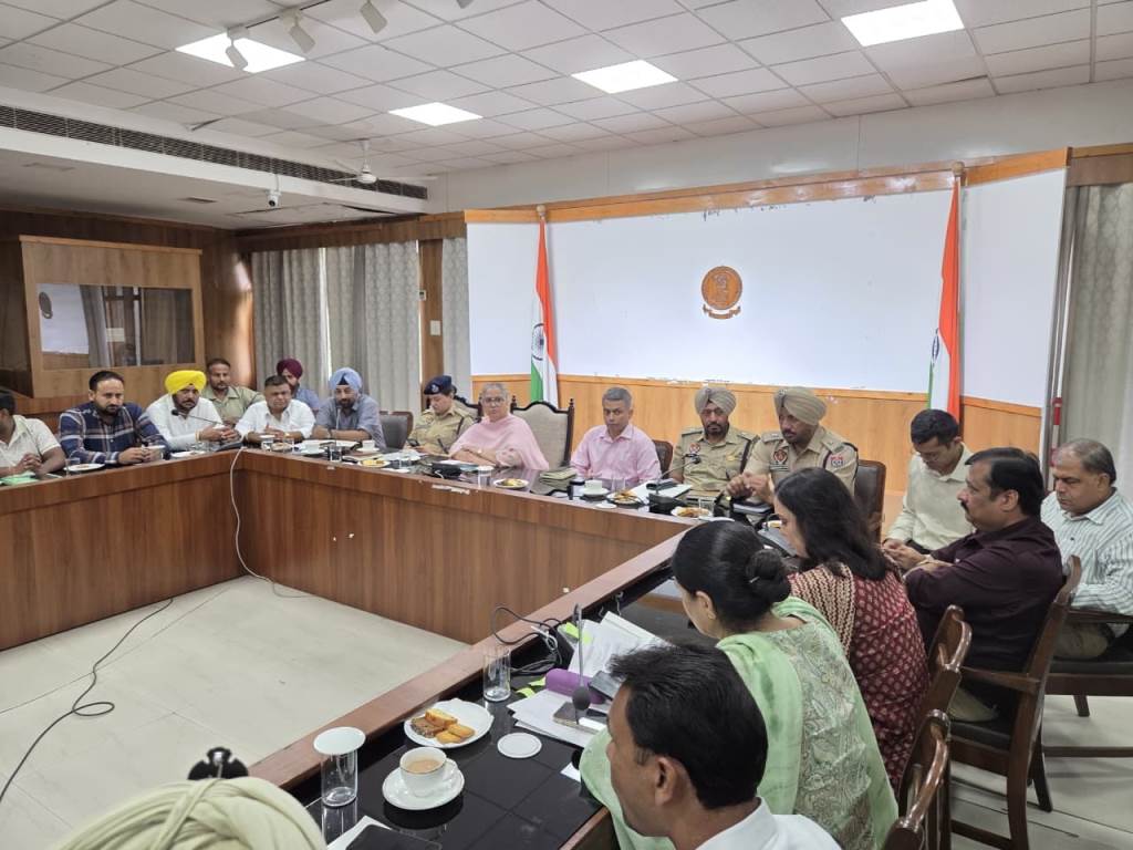 DC Holds Meeting with Punjab State Traders Commission Assures TimeBound Resolution of Traders Grievances